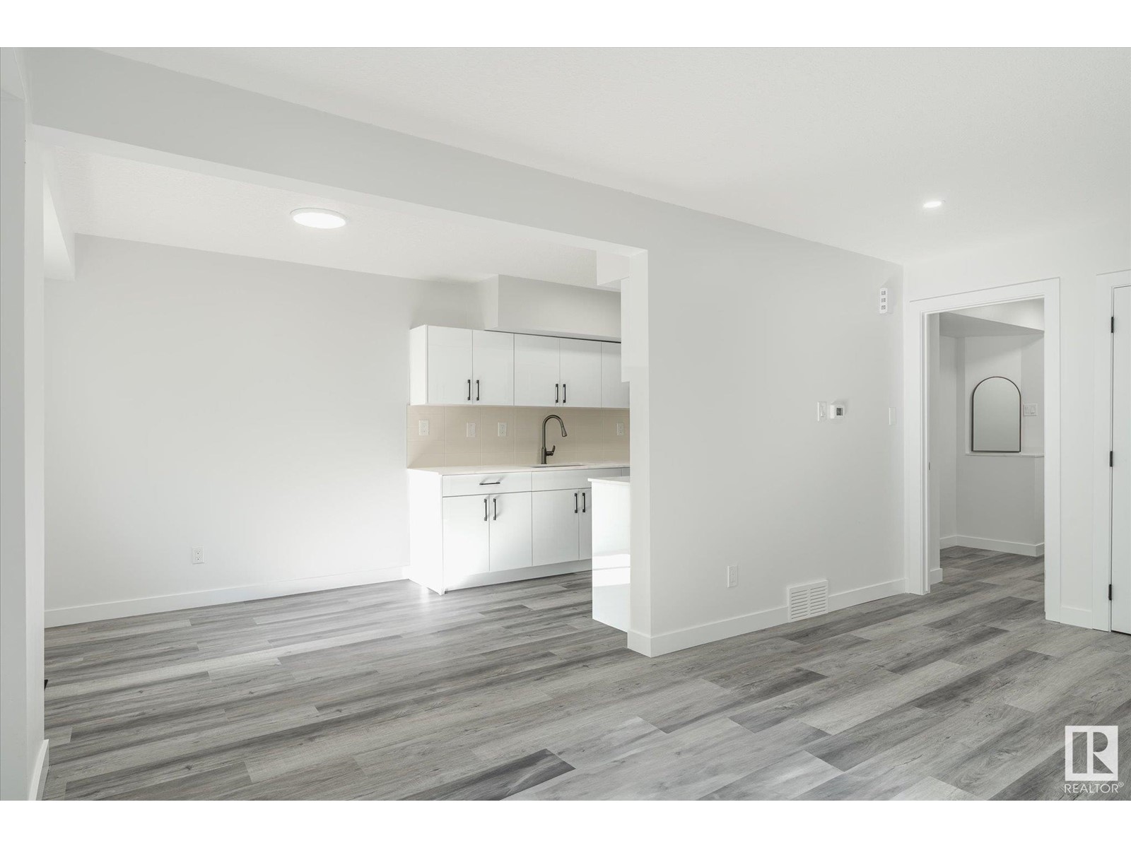 199 CENTENNIAL CO NW
