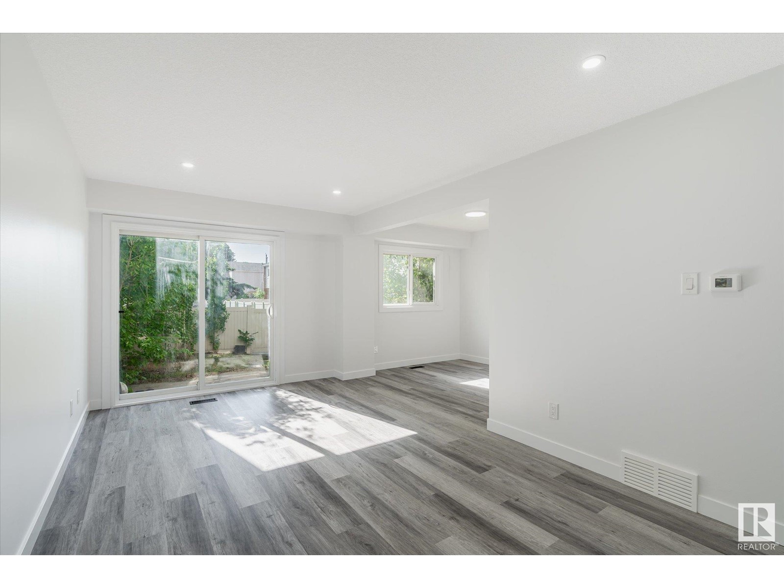199 CENTENNIAL CO NW