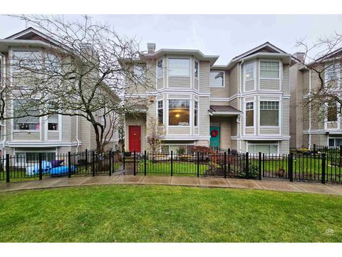 22 6518 121 STREET Surrey BC V3W1C4