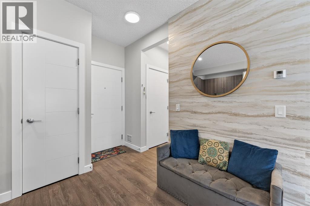 111, 4 Sage Hill Terrace NW