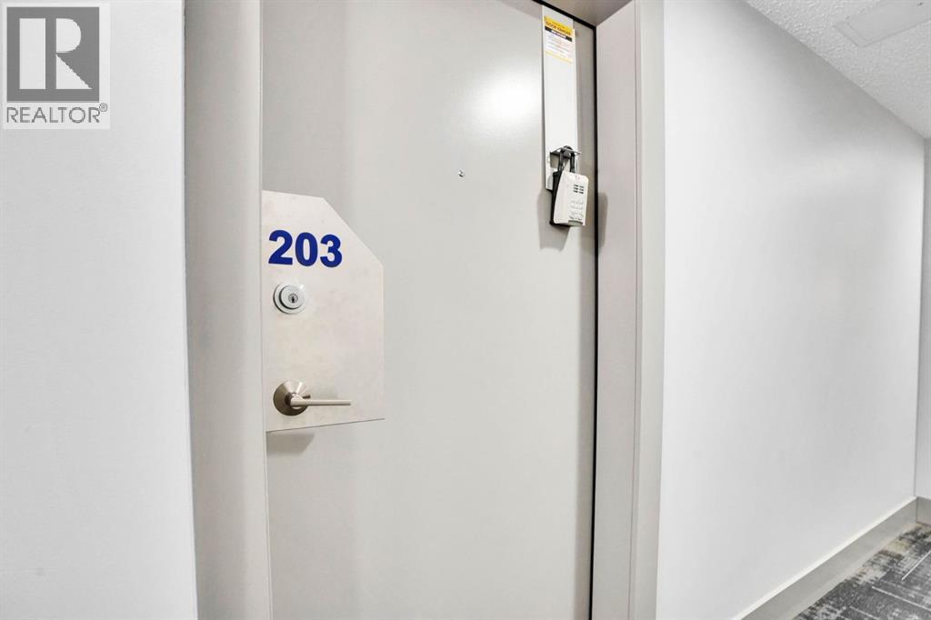 203, 510 Edmonton Trail NE