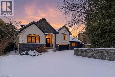 1316 DUNDAS Street Burlington ON L7P0S6