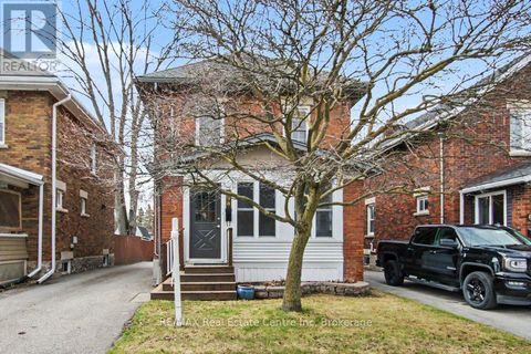 598 WOOLWICH STREET Guelph (Exhibition Park) ON N1H3Y2