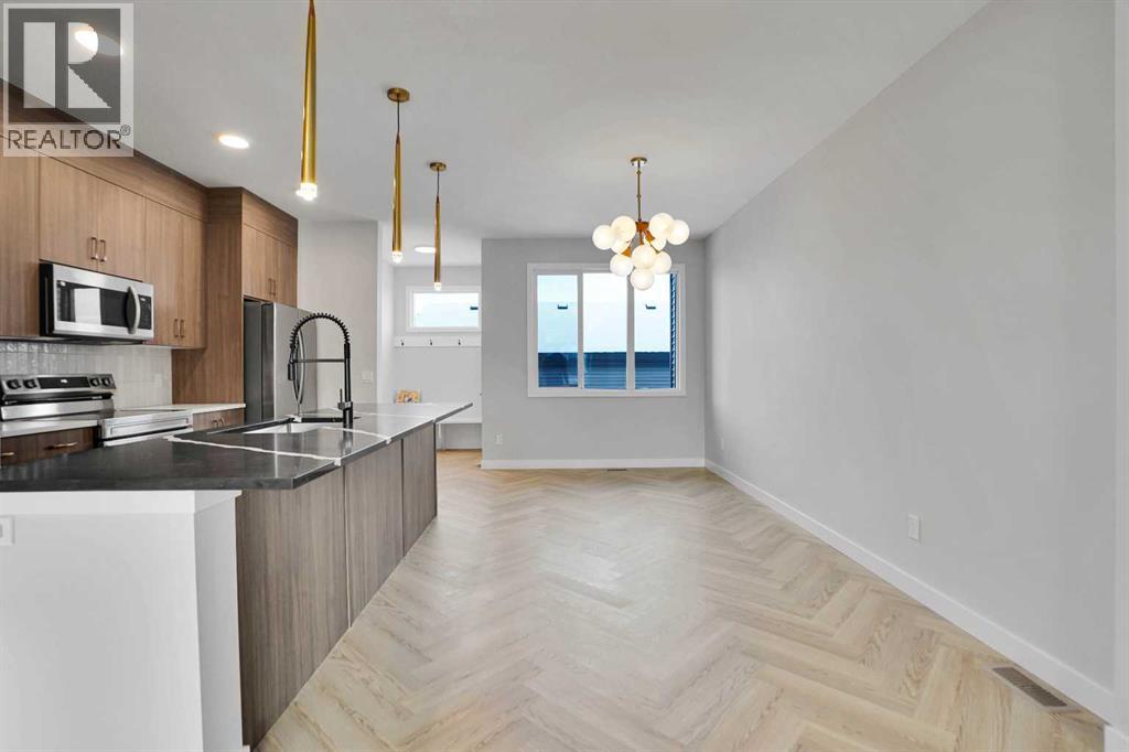 144 Cobblestone Gate SW