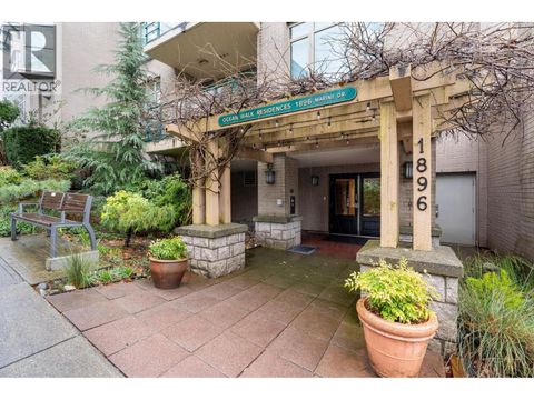 205 1896 MARINE DRIVE West Vancouver BC V7V1J6