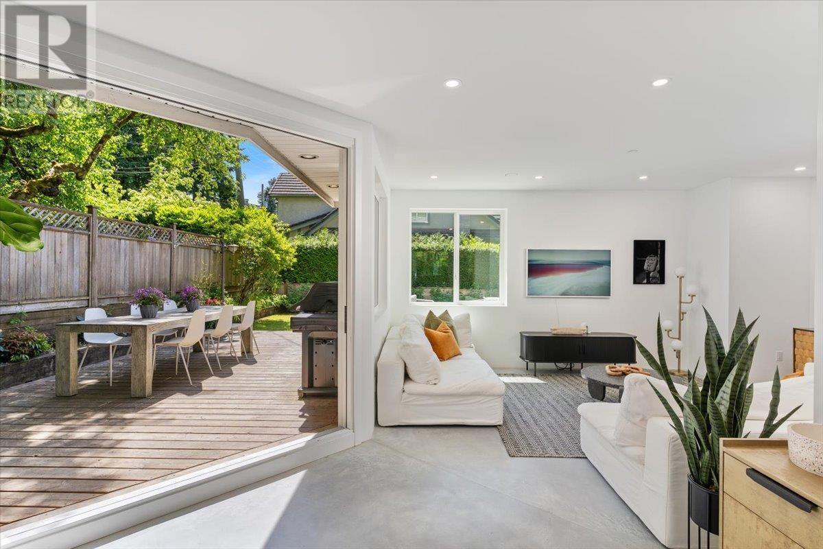 1910 QUILCHENA CRESCENT
