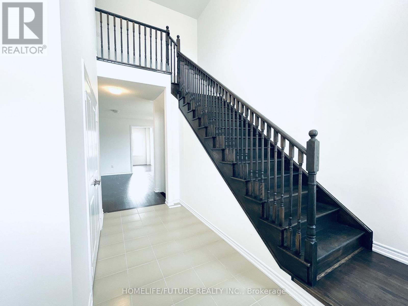18 AITCHISON AVENUE