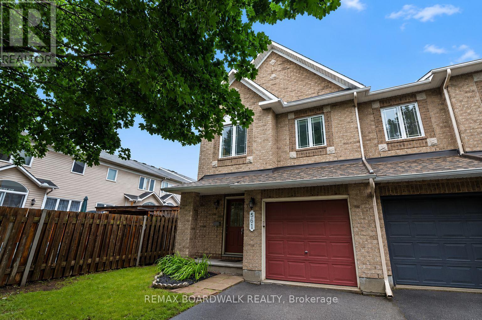 561 AQUAVIEW DRIVE