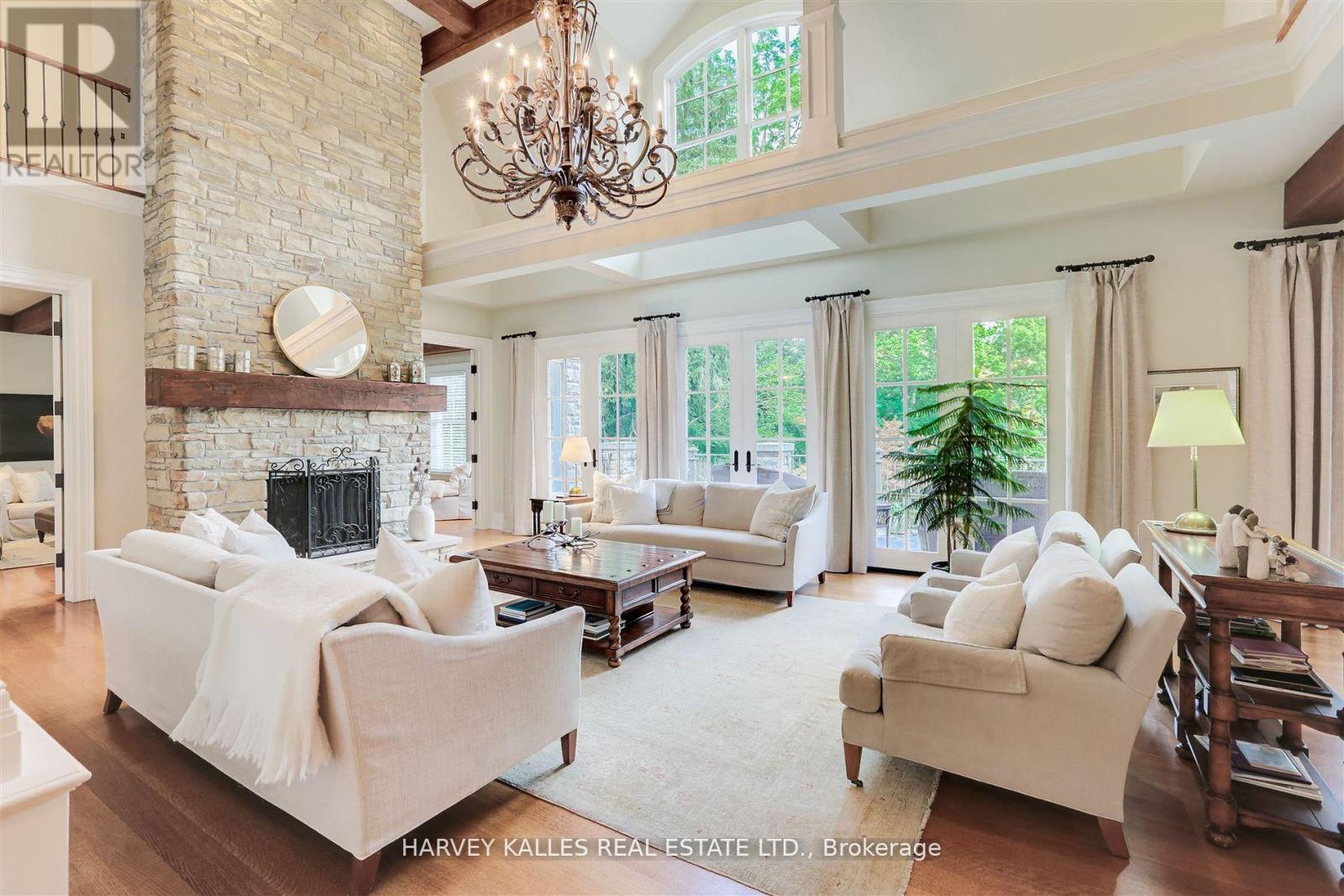 1199 TECUMSEH PARK CRESCENT