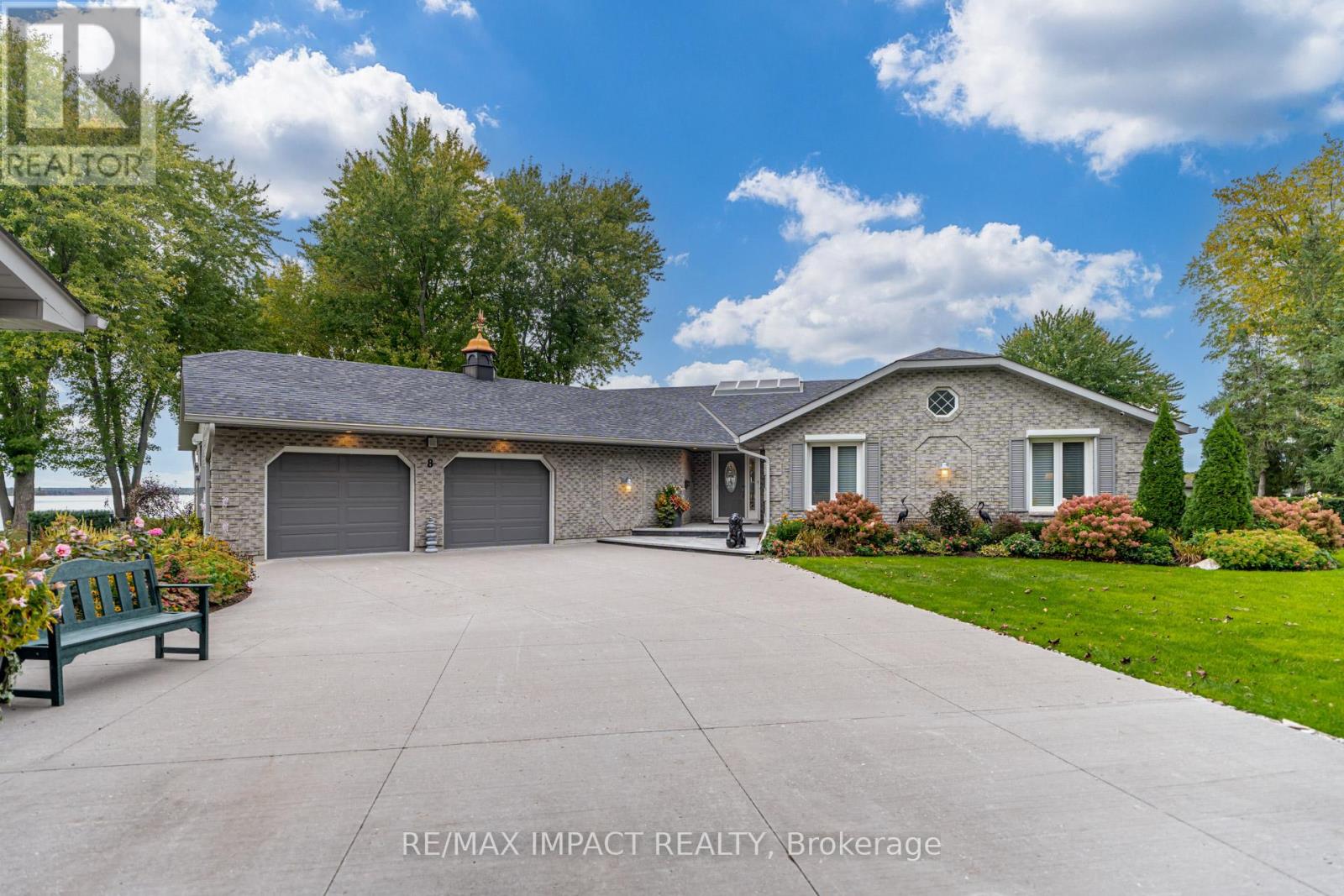 8 SYLVAN COURT