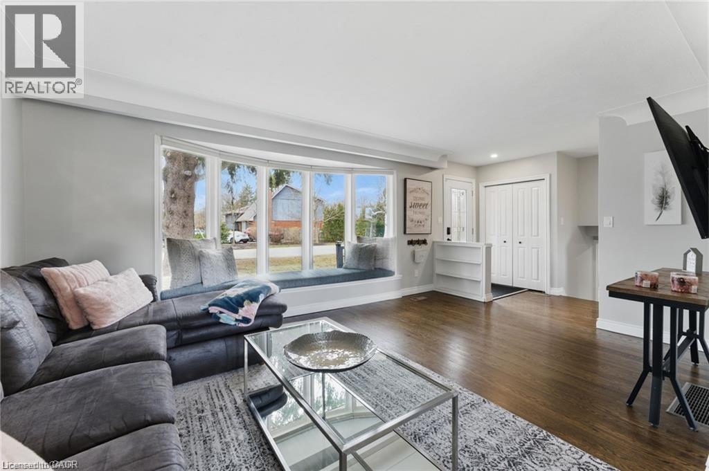 160 COUNCIL Crescent