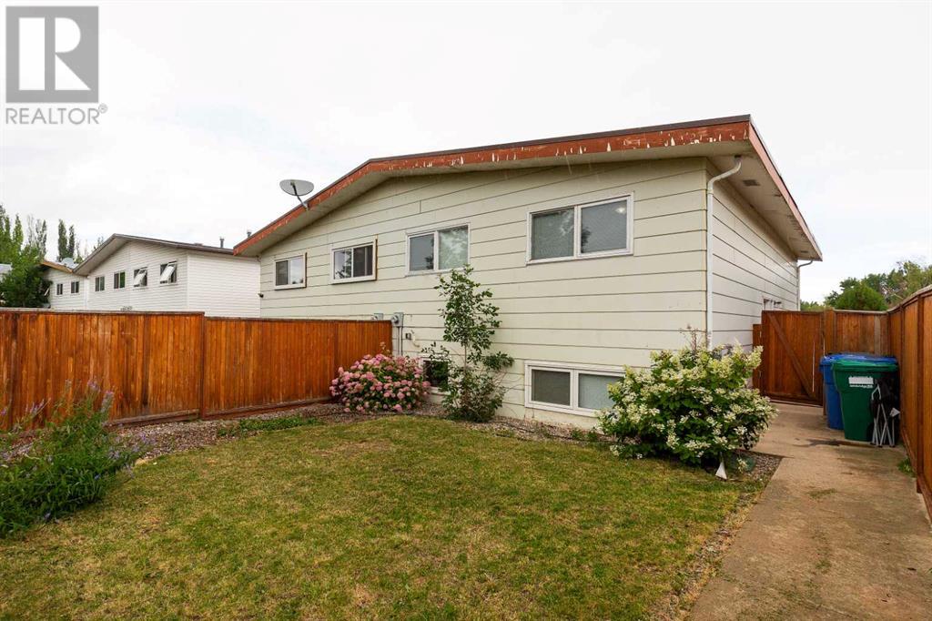 18 Cayuga Crescent W