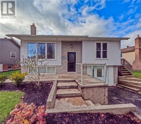 13 AARON Drive Port Dover ON N0A1N4