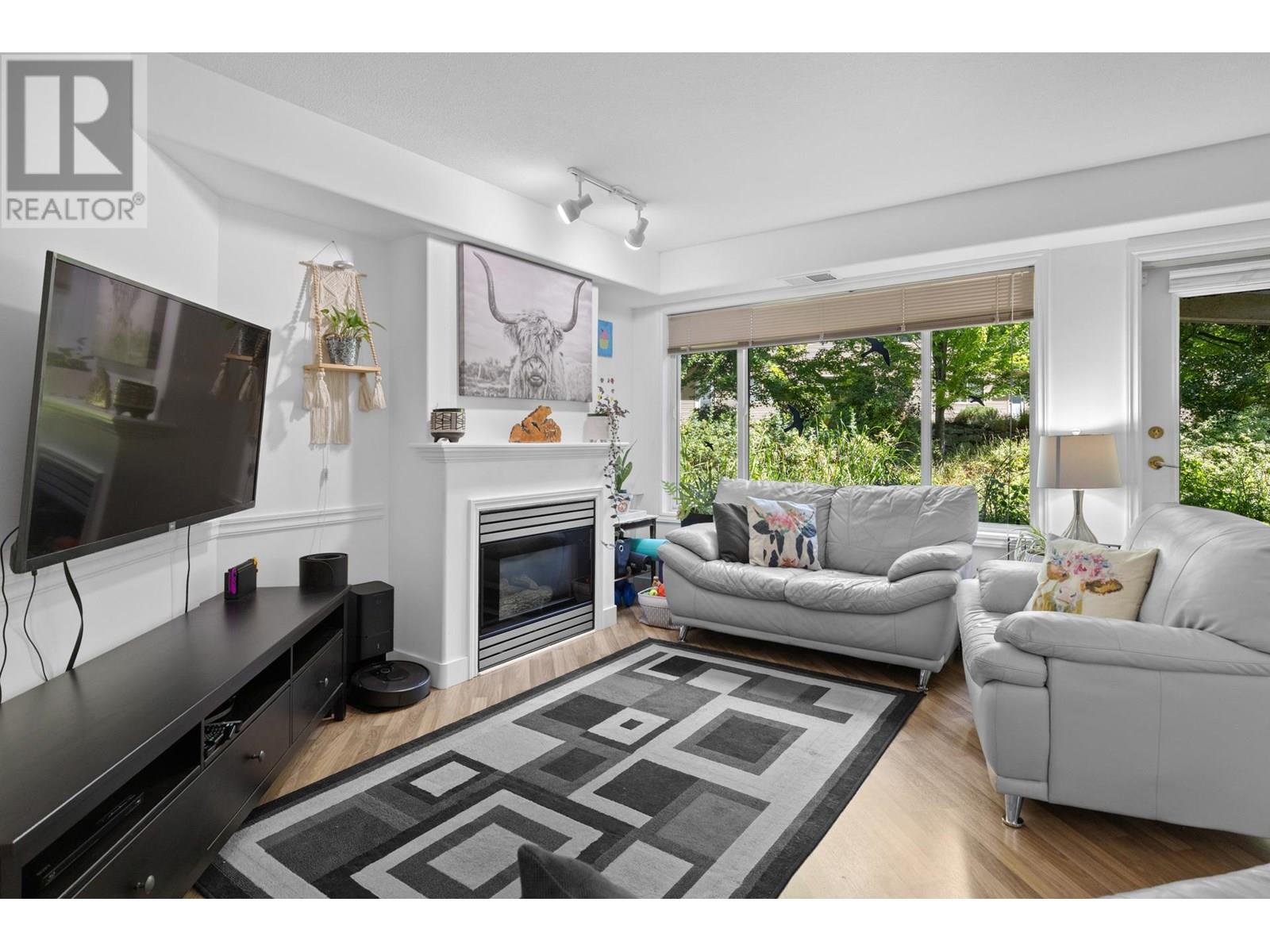265 Snowsell Street Unit# 105