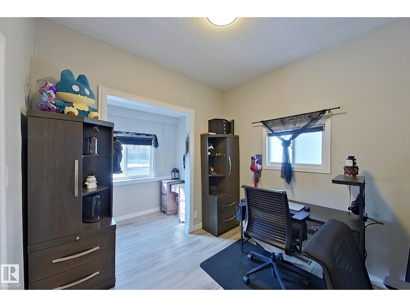 9328 106A AV NW