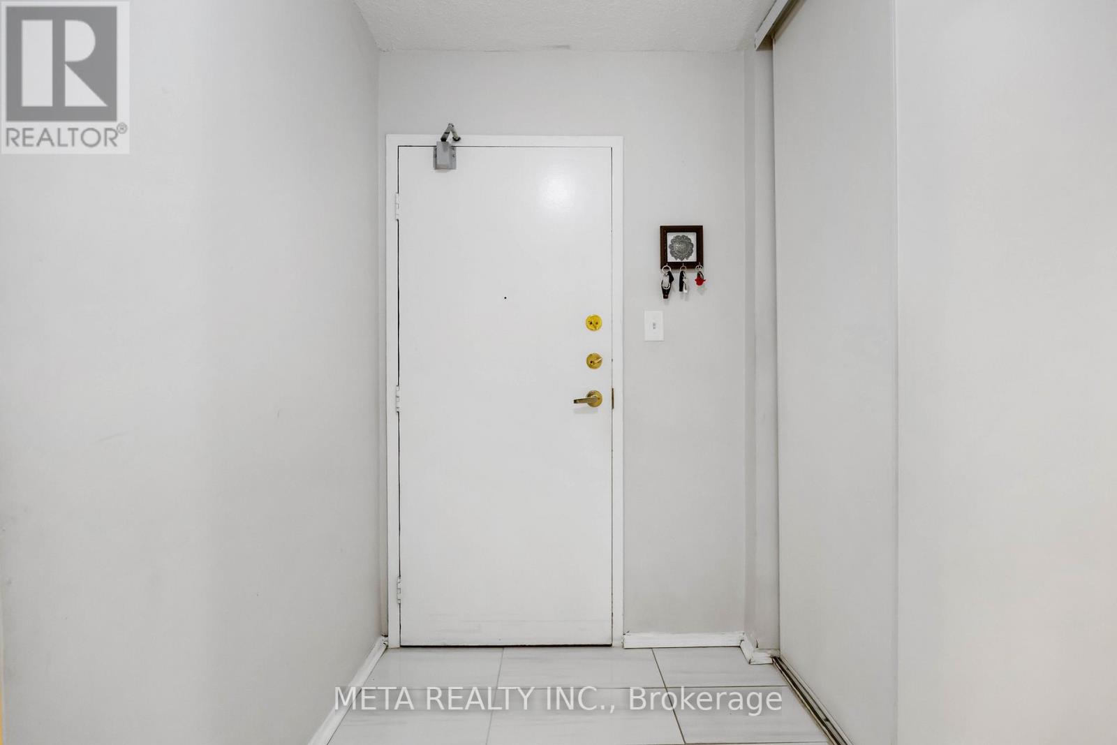 604 - 236 ALBION ROAD