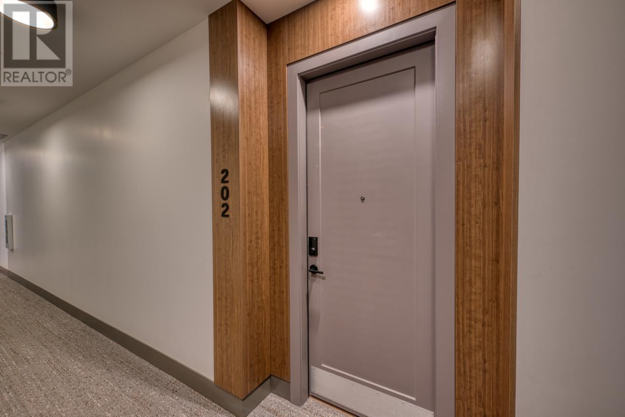 75 Predator Ridge Drive Unit# 202