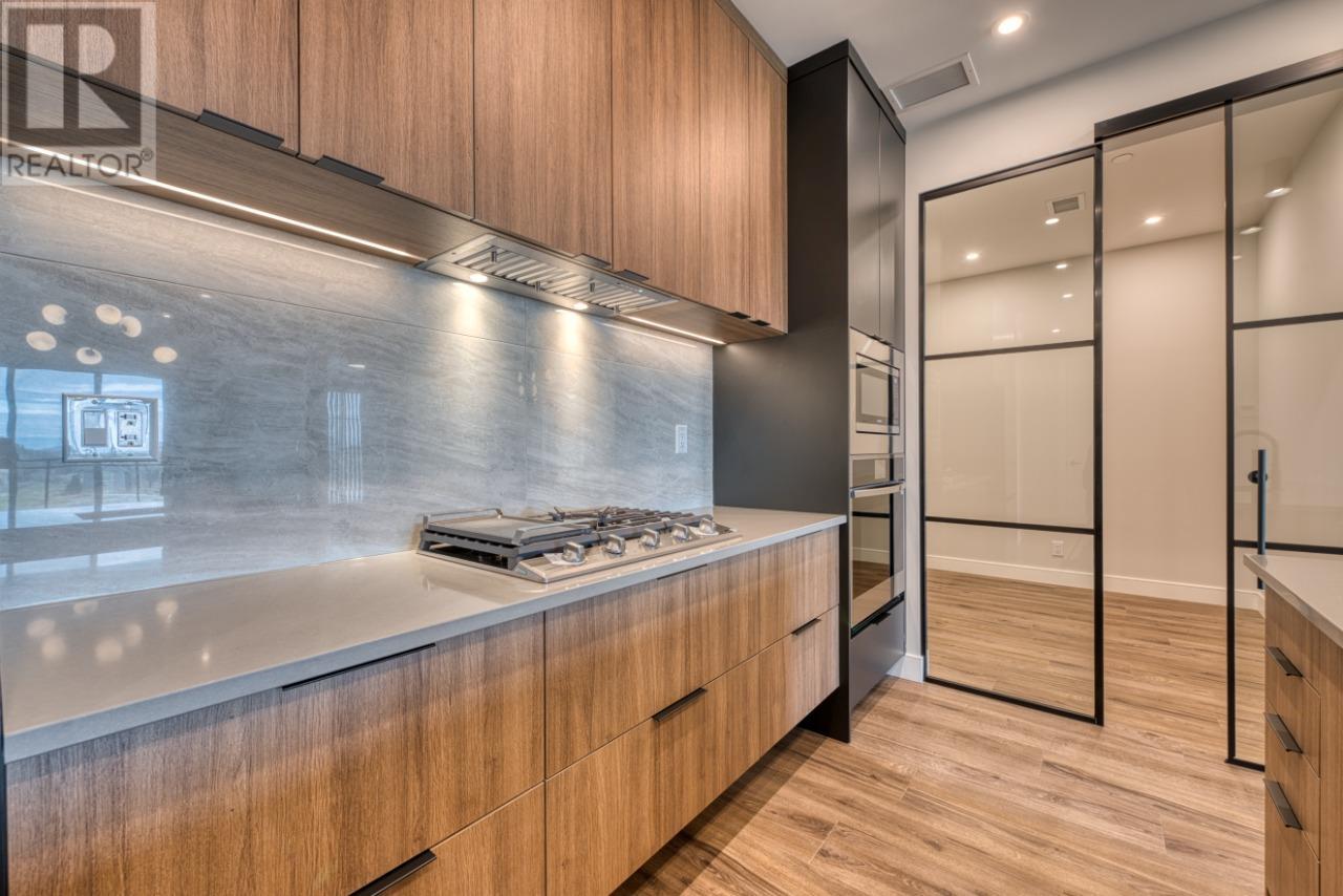 75 Predator Ridge Drive Unit# 202