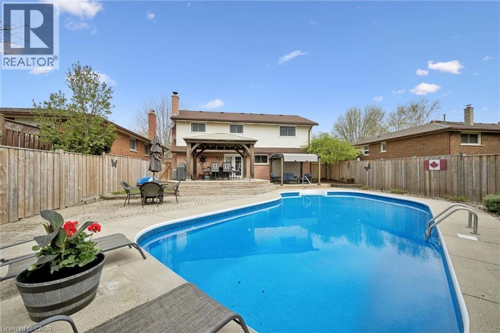 625 PINE ISLAND Crescent