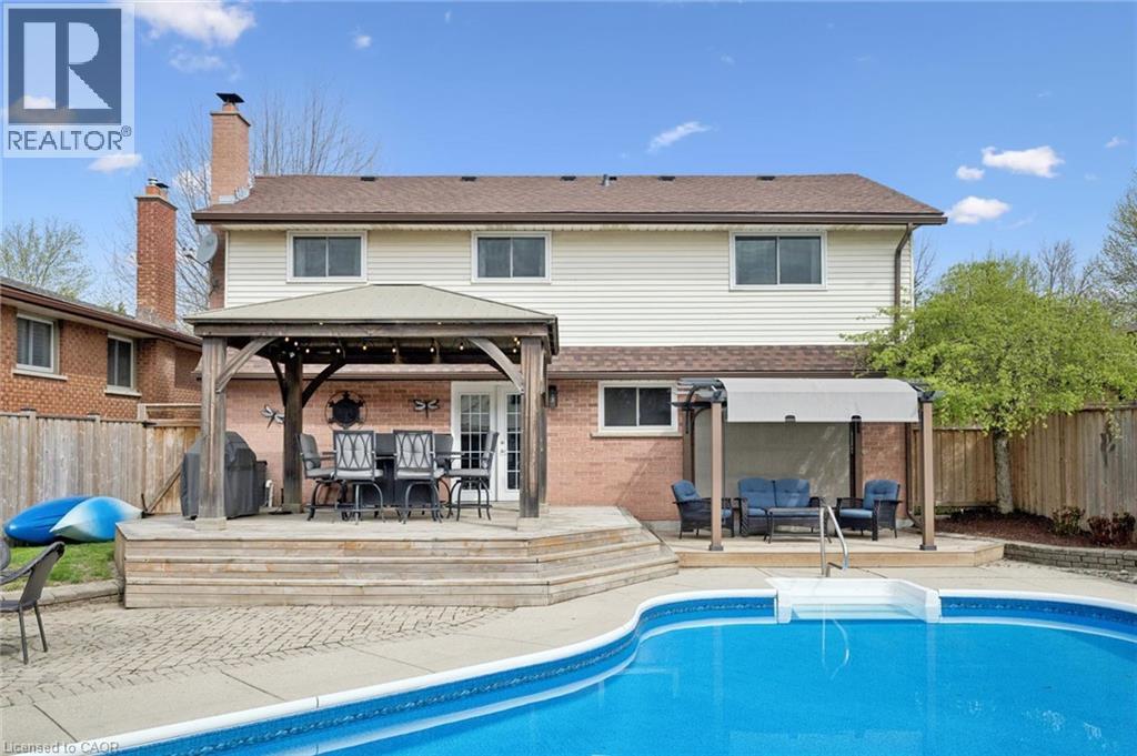 625 PINE ISLAND Crescent