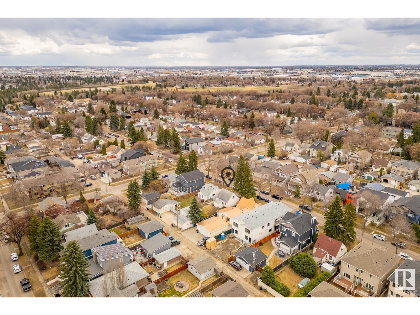 9514 73 AV NW