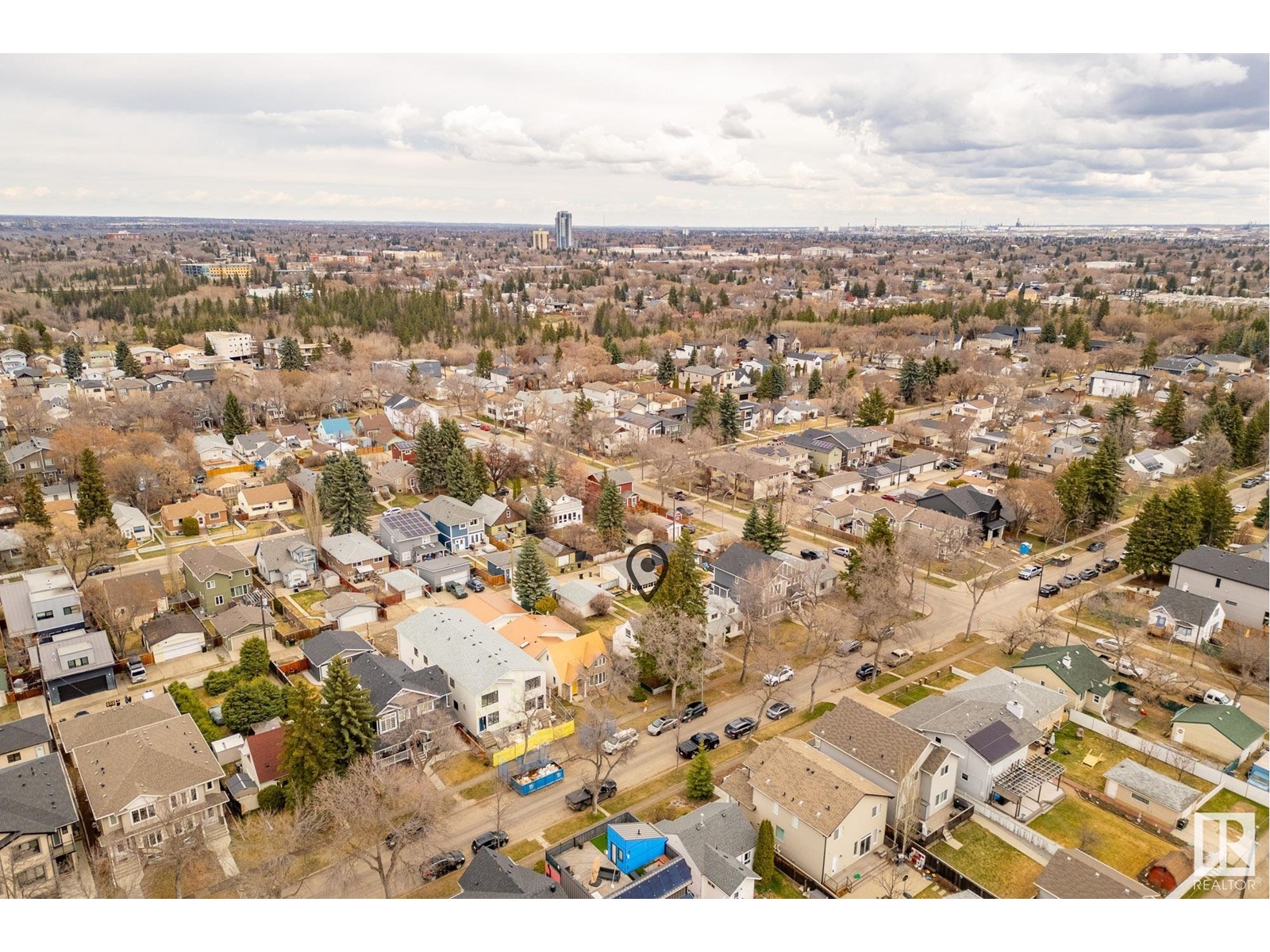9514 73 AV NW
