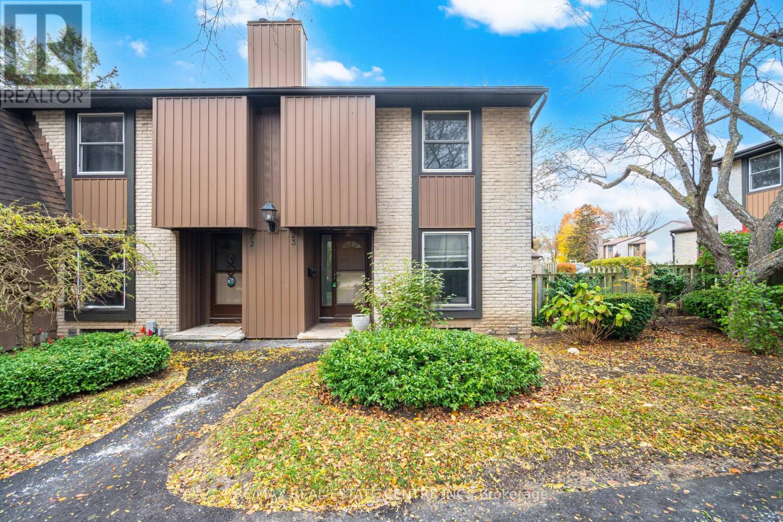 23 - 215 GLAMIS ROAD