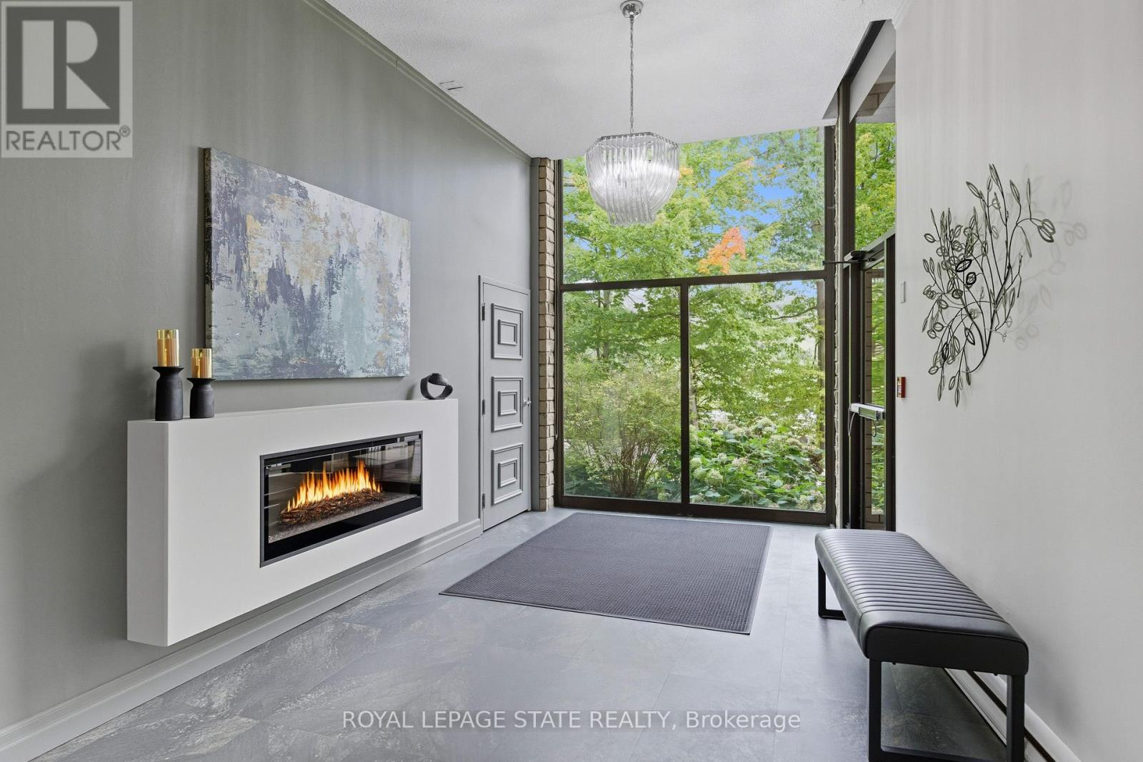 702 - 20 BERKLEY STREET