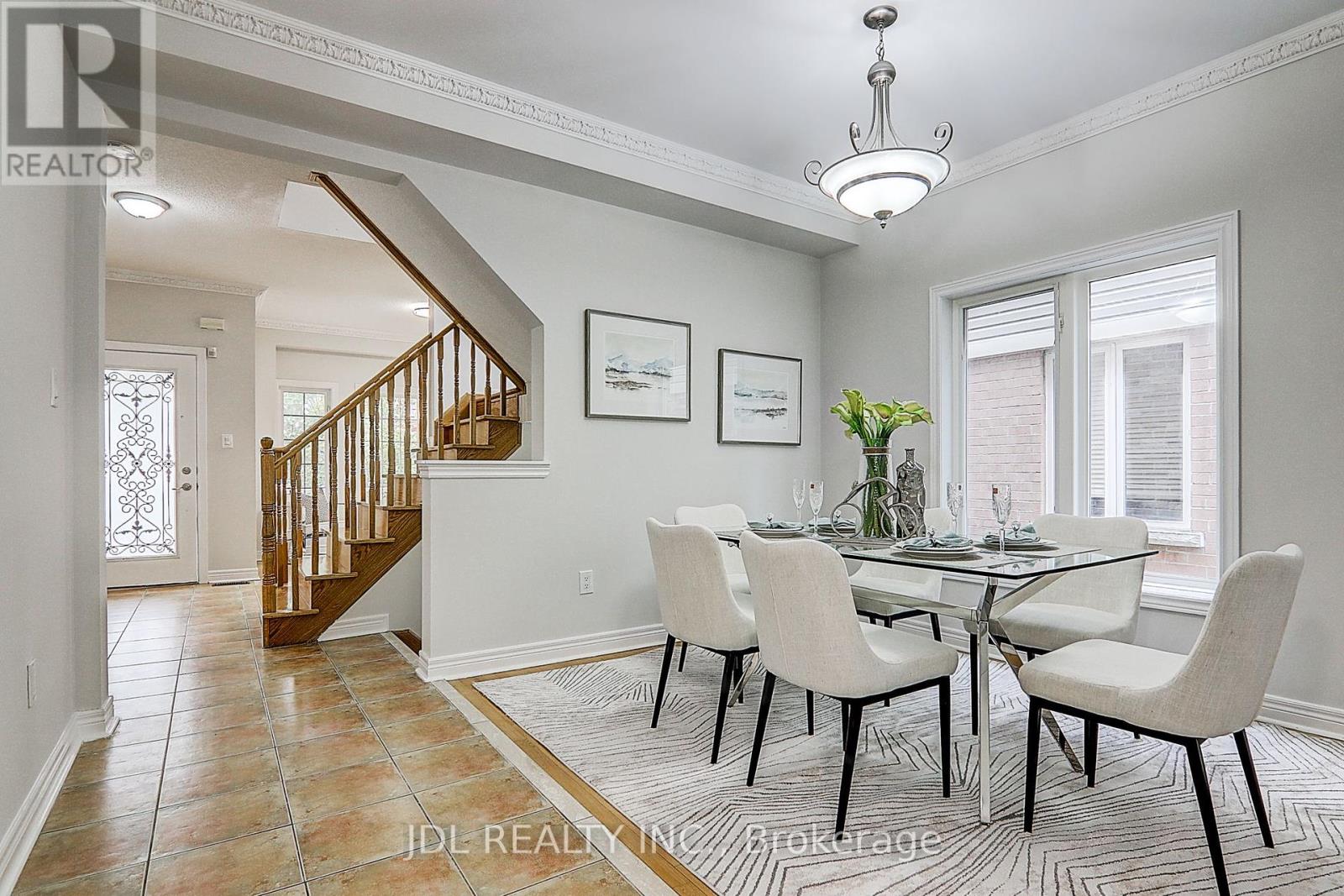 31 CHIPPINGWOOD MANOR