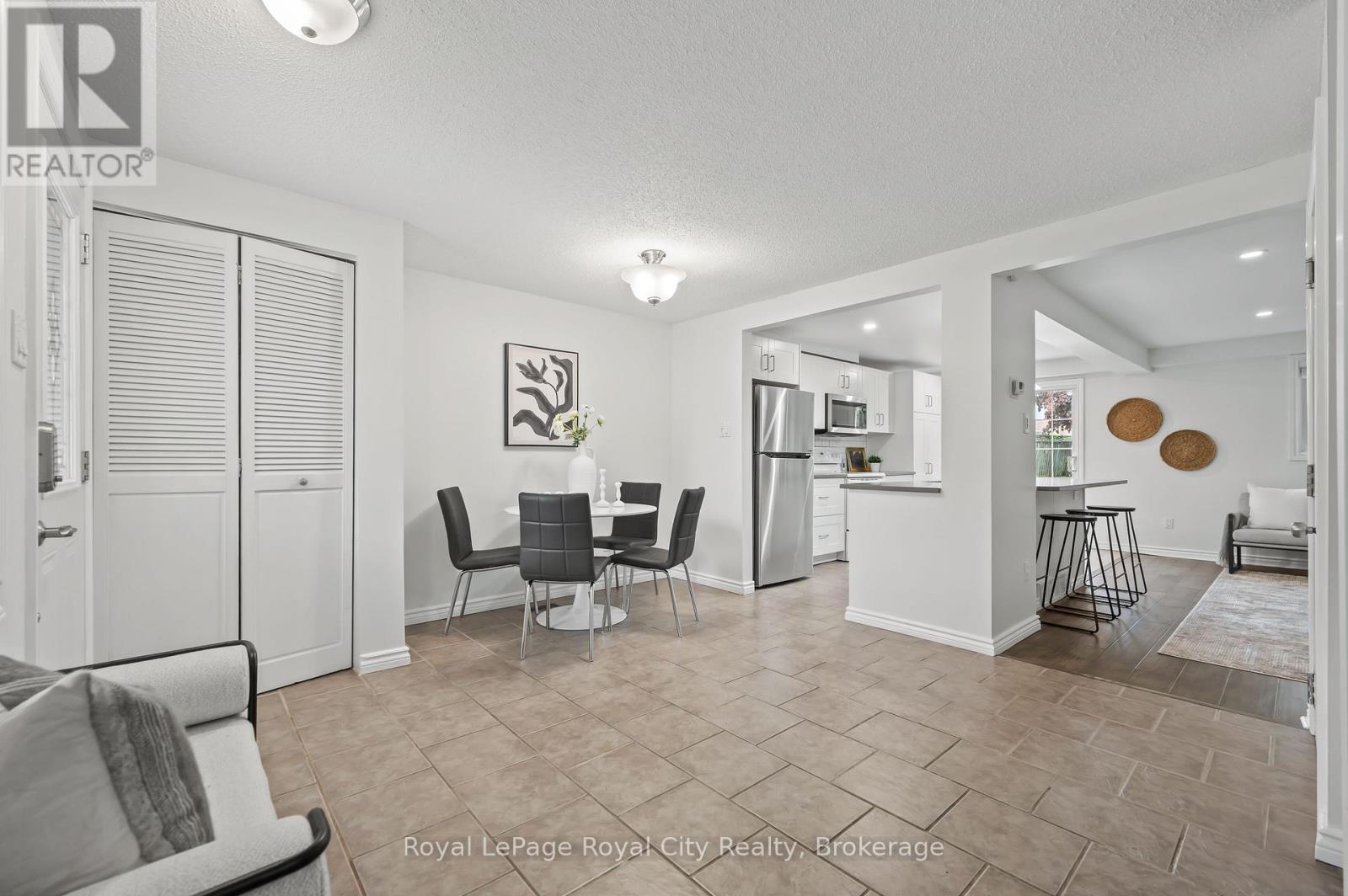 325 AUDEN ROAD