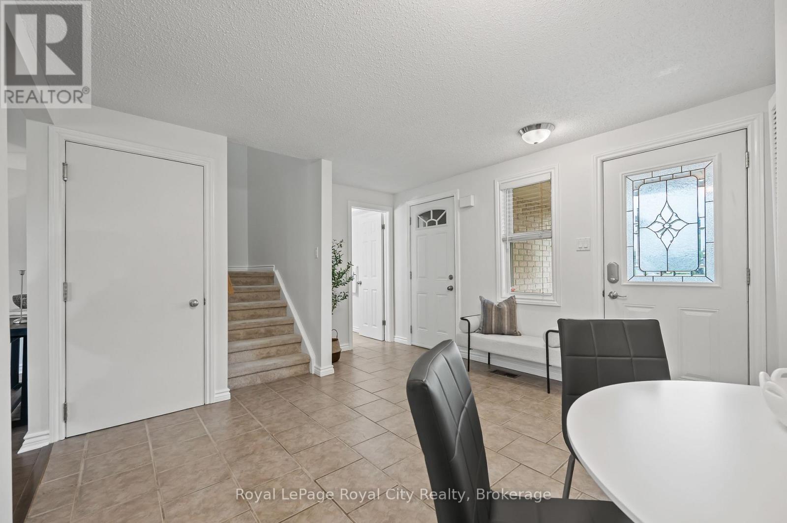 325 AUDEN ROAD