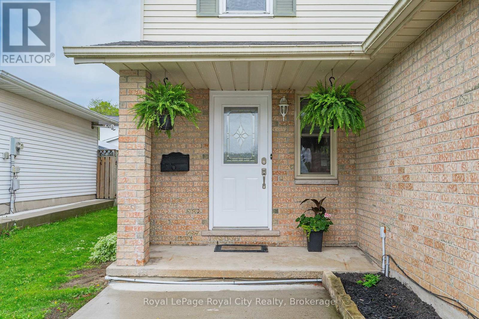 325 AUDEN ROAD