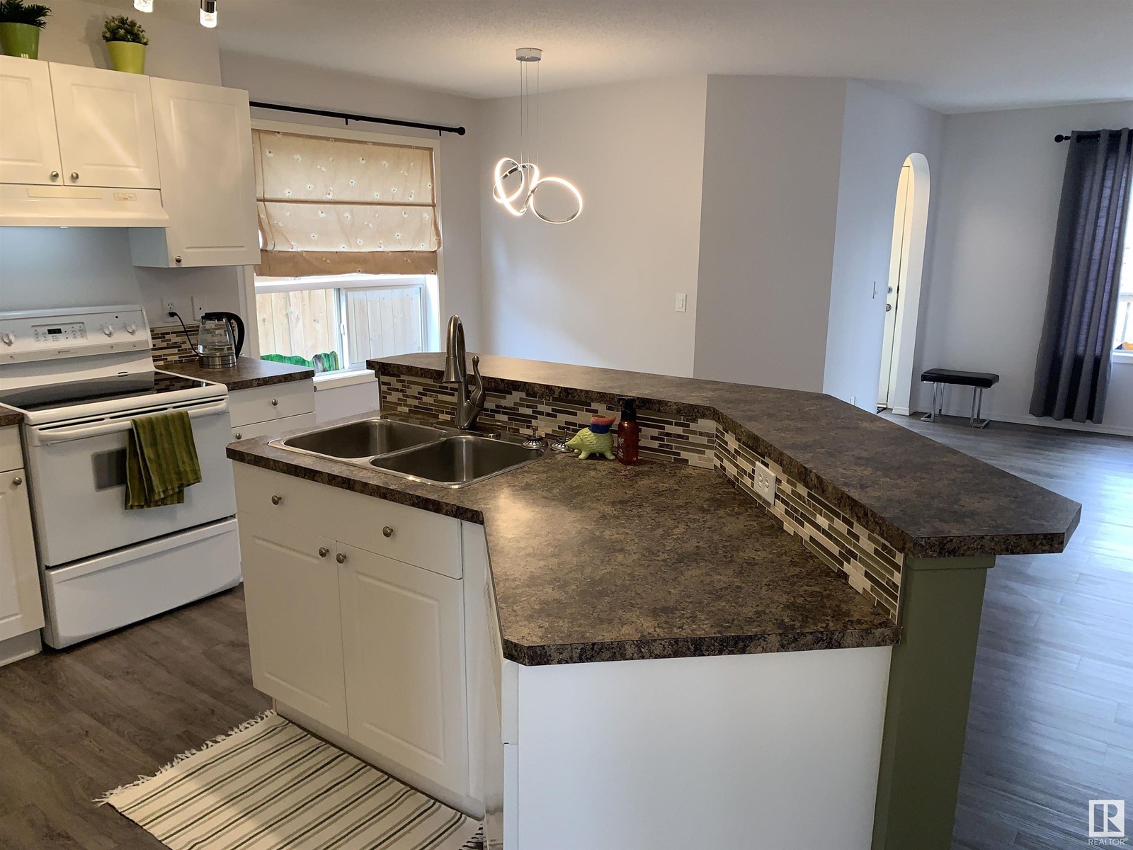 207 Arbour Meadows CL