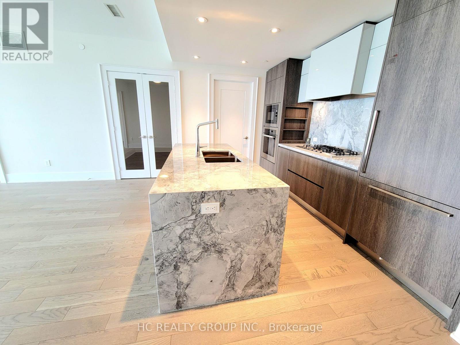 309 - 118 MERCHANTS WHARF AVENUE