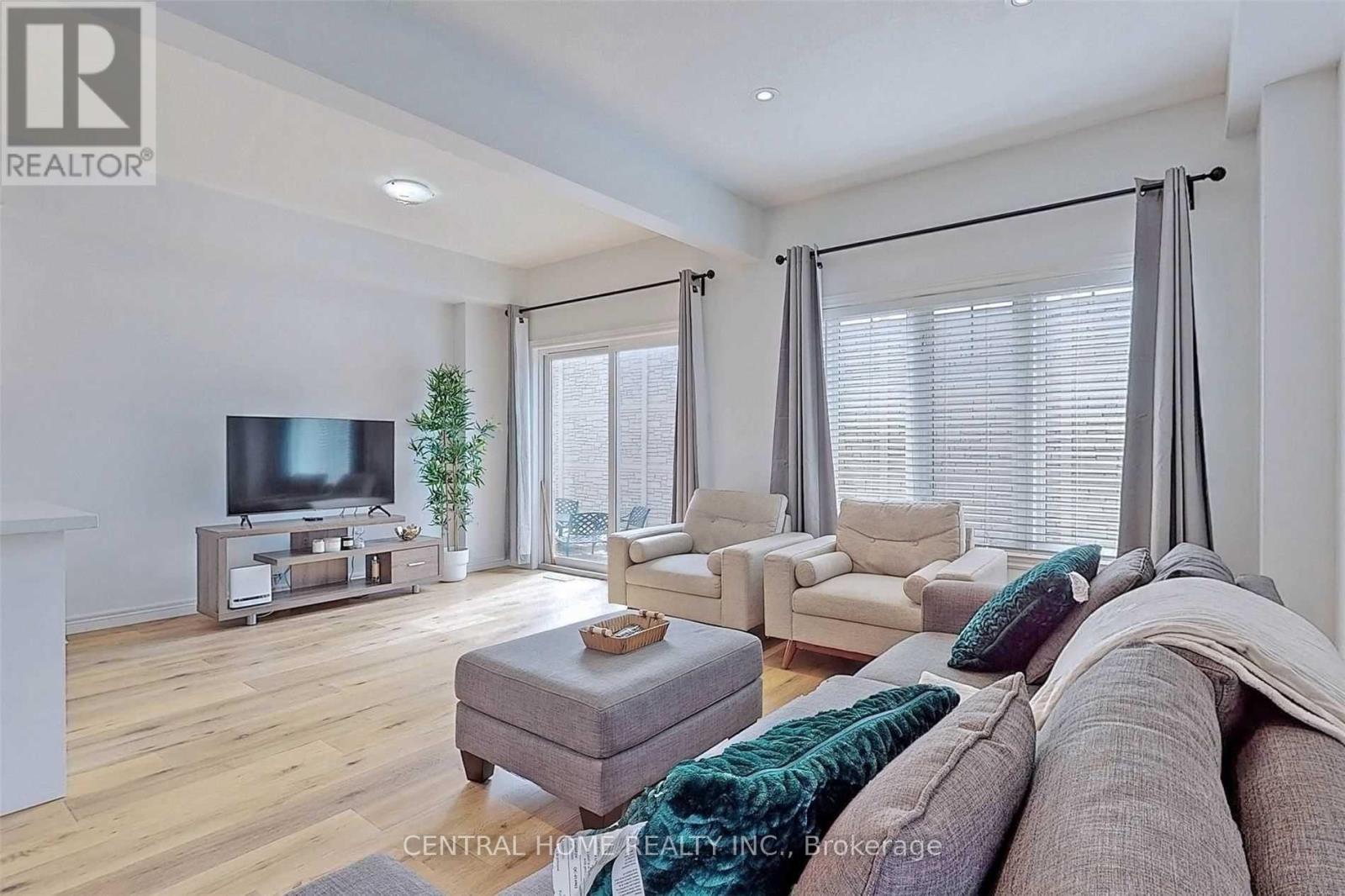 1 - 98 SHOREVIEW PLACE