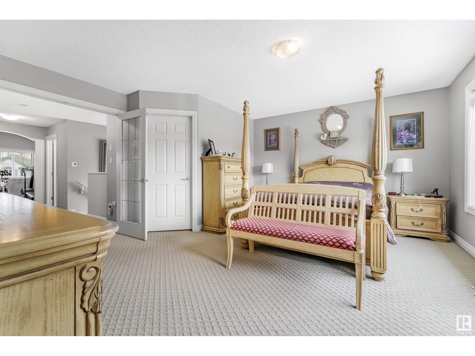 1629 Robertson Cl SW