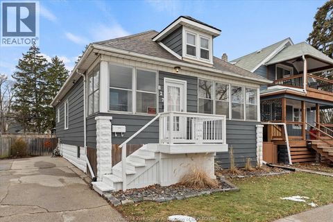 827 Ellrose AVENUE Windsor ON N8Y3W6