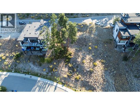 3340 Black Pine Lane Kelowna BC V1V3G1