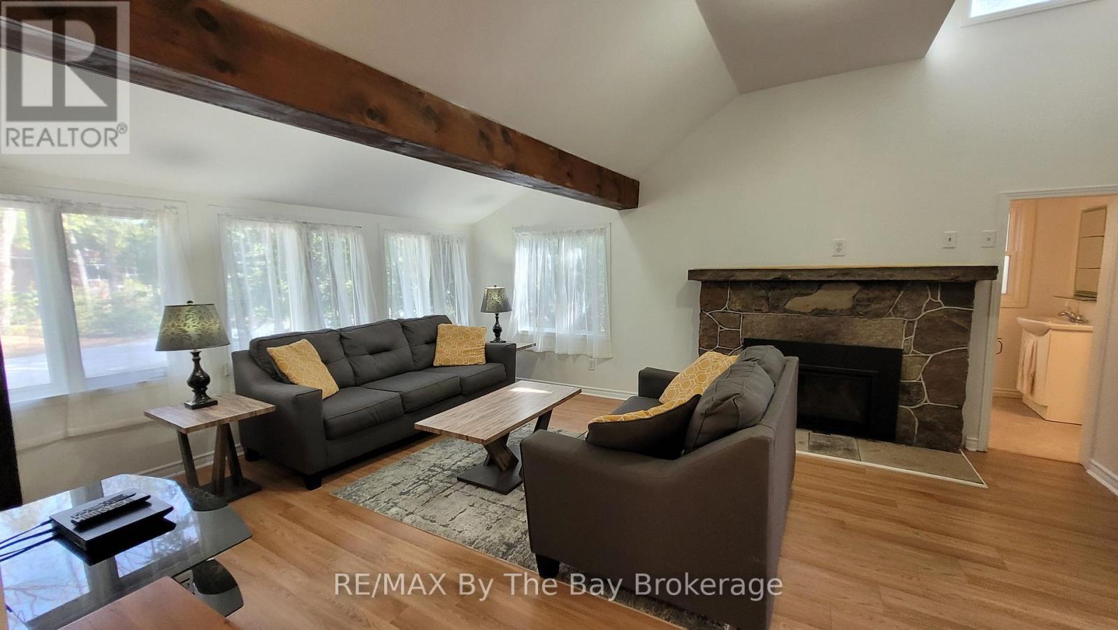 1120 KING EDWARD AVENUE