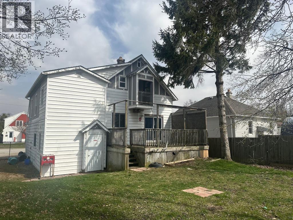 338 Collingwood STREET