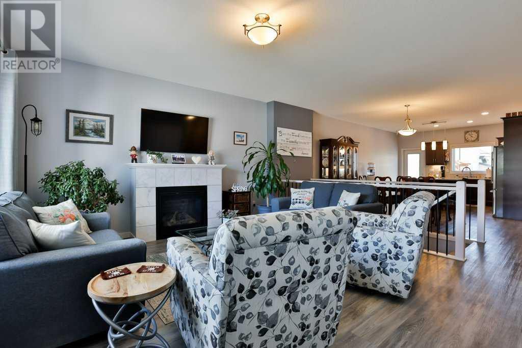 1, 302 Northlander Bend W