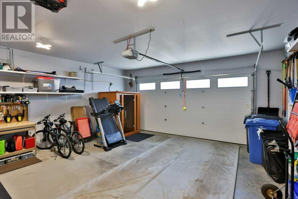 1, 302 Northlander Bend W