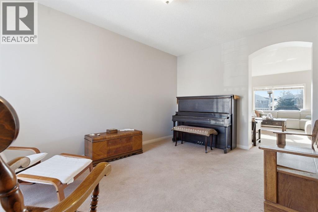 12 Crystal Shores Place