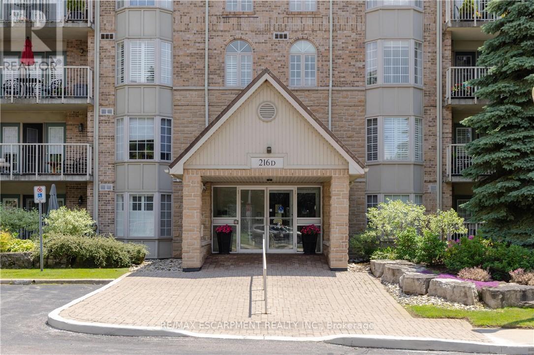 D301 - 216 PLAINS ROAD W