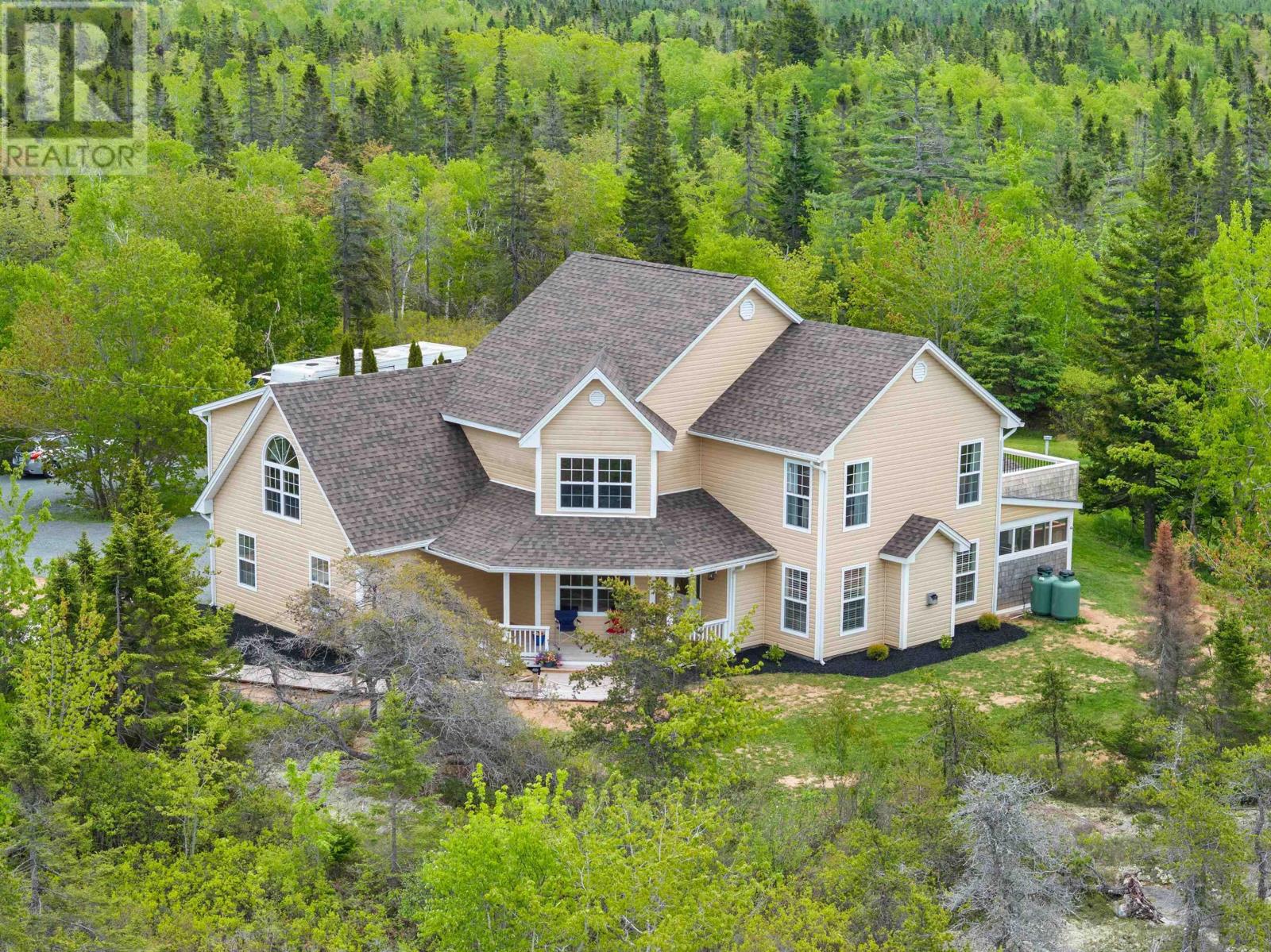 1021 Bissett Road