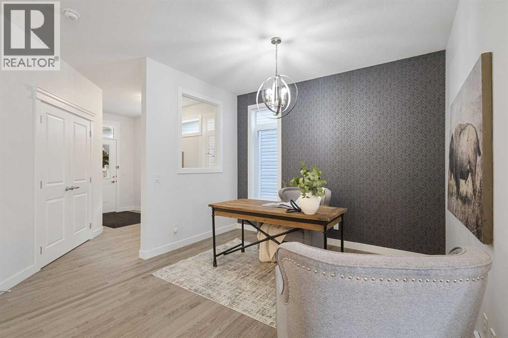 326 Crestmont Drive SW