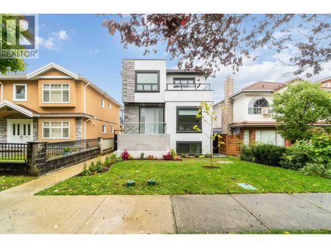 2577 PARKER STREET Vancouver BC V5K2T2