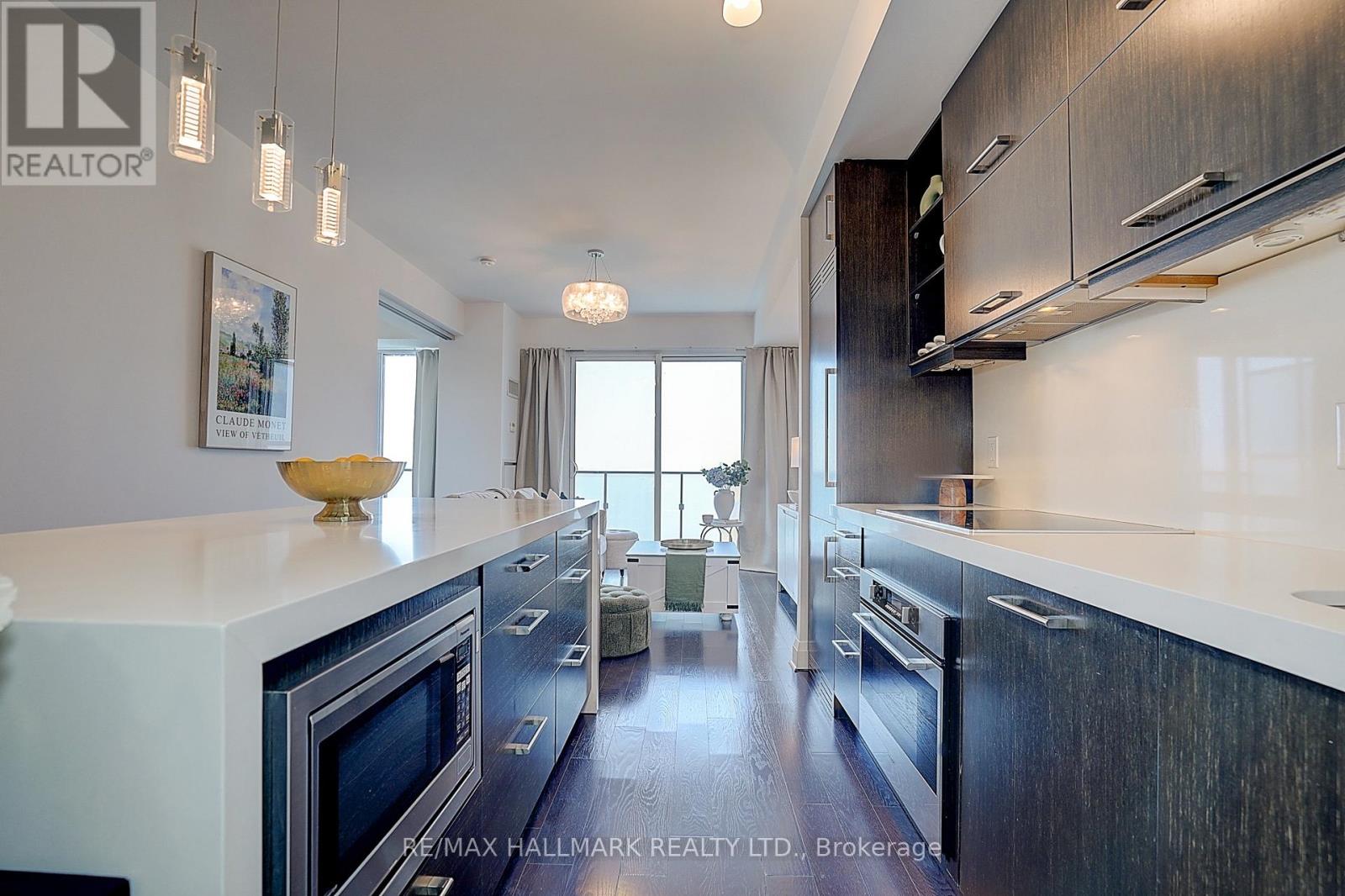 2906 - 65 ST MARY STREET