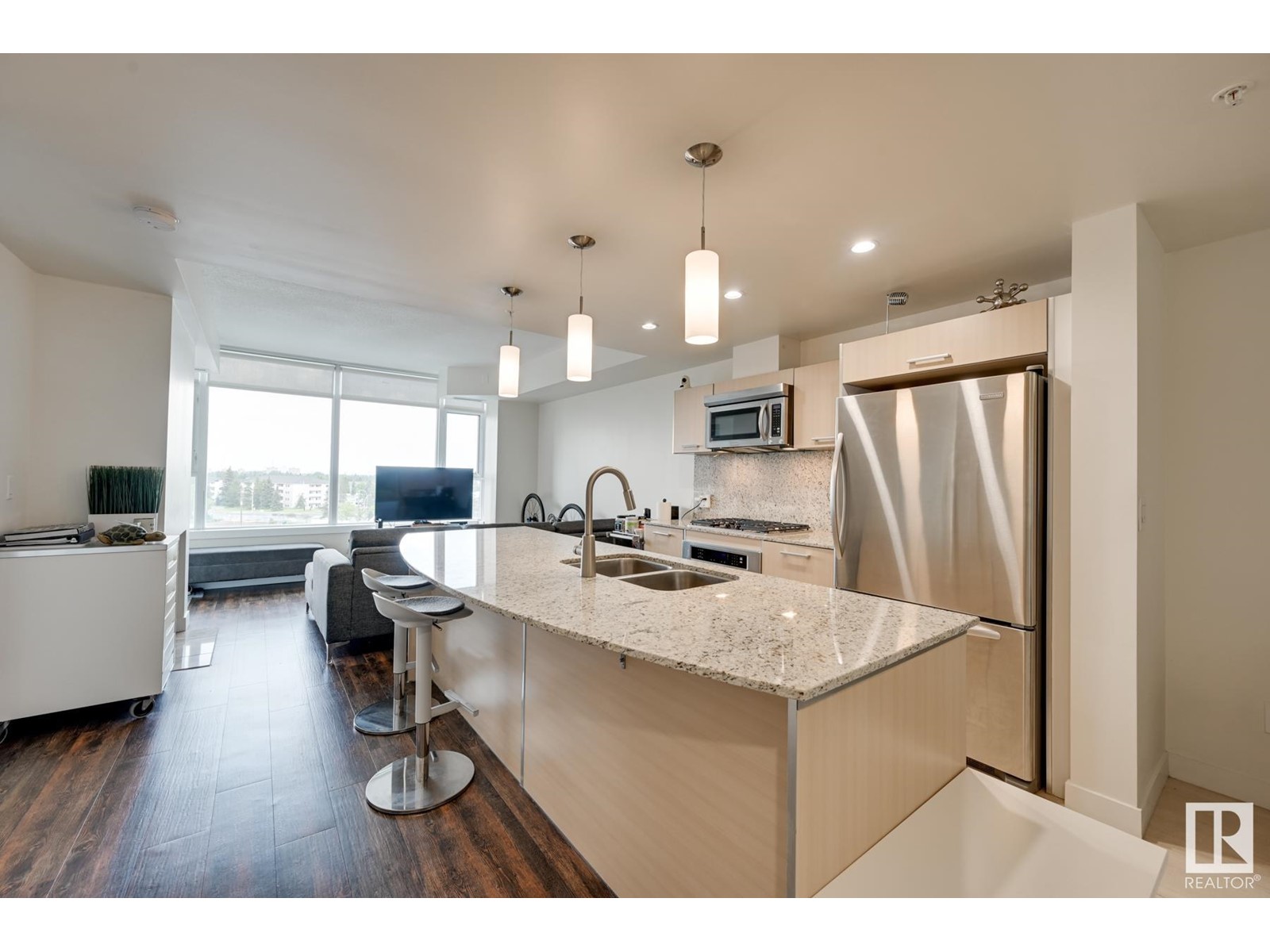 #503 2612 109 ST NW