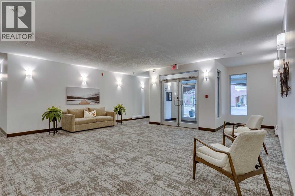 2201, 24 Hemlock Crescent SW